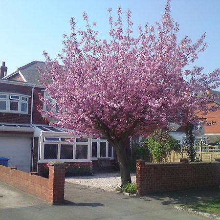 Cherry Blossom Guest House Whitby Eksteriør bilde