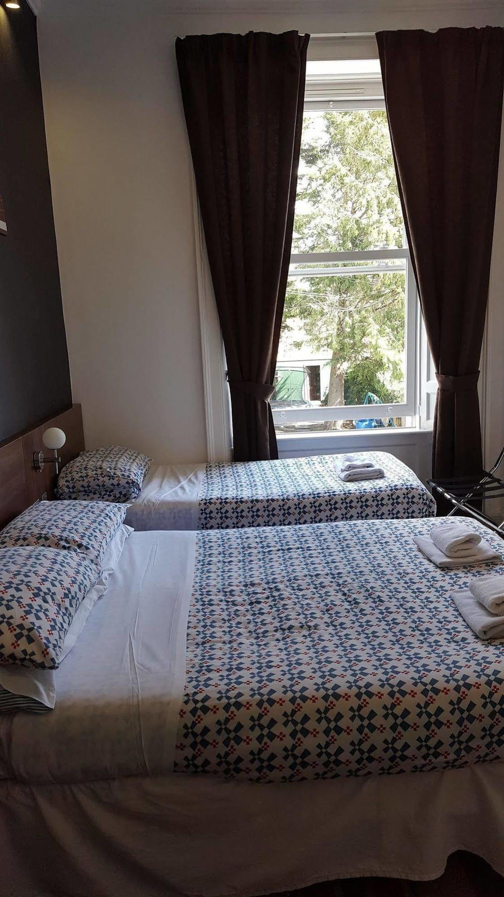 Cherry Blossom Guest House Whitby Eksteriør bilde